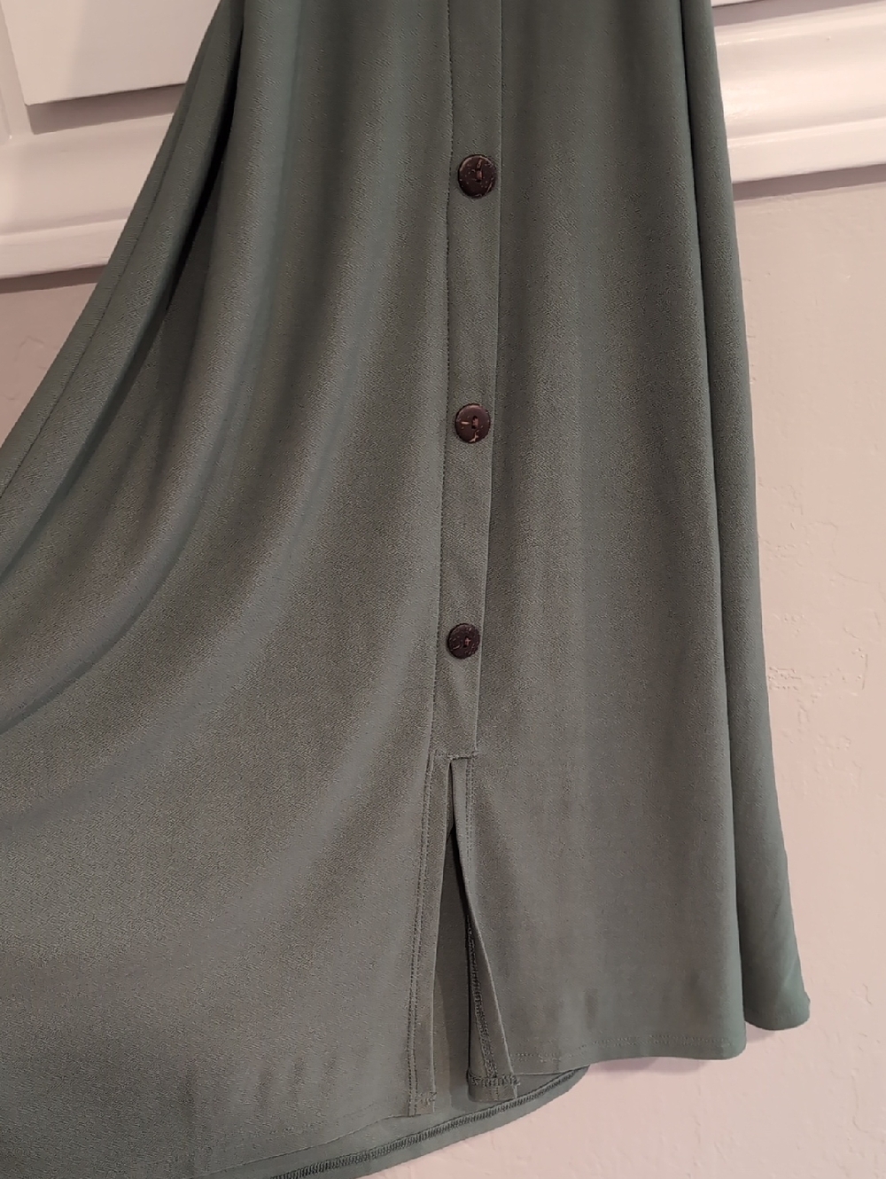 Monteau Sage Green Button-Front Midi Dress with Ruffle Cap Sleeves - Picture 2 of 4